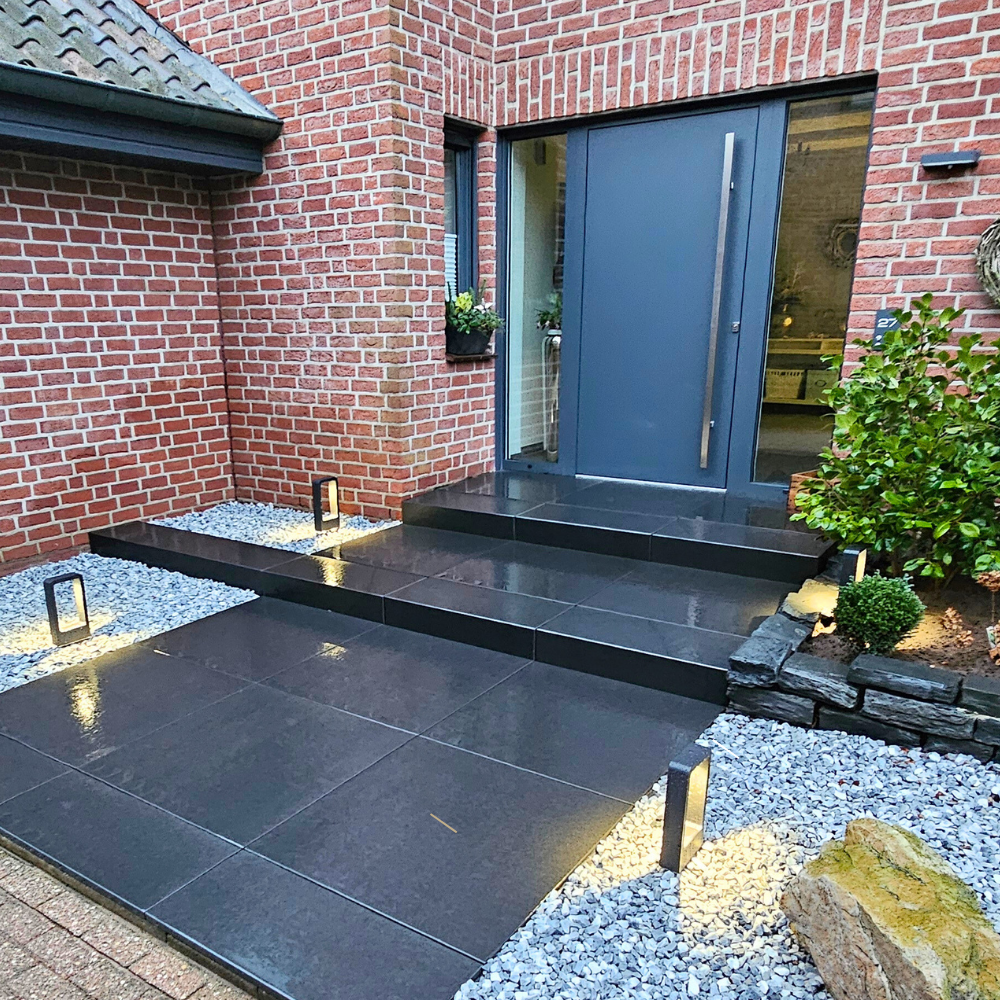Bodenplatten Granit Nero Assoluto