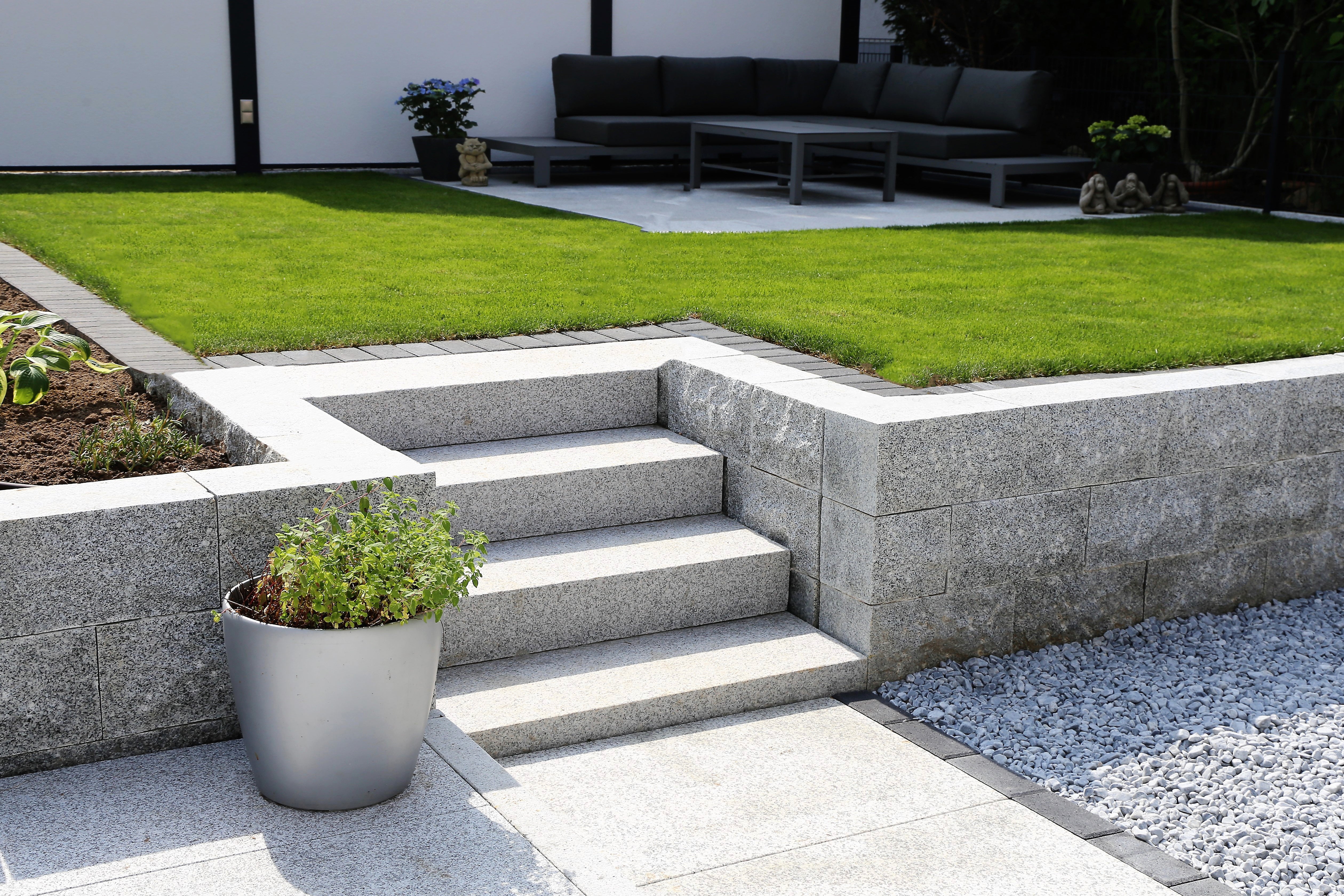 Blockstufen Granit Easy Grey